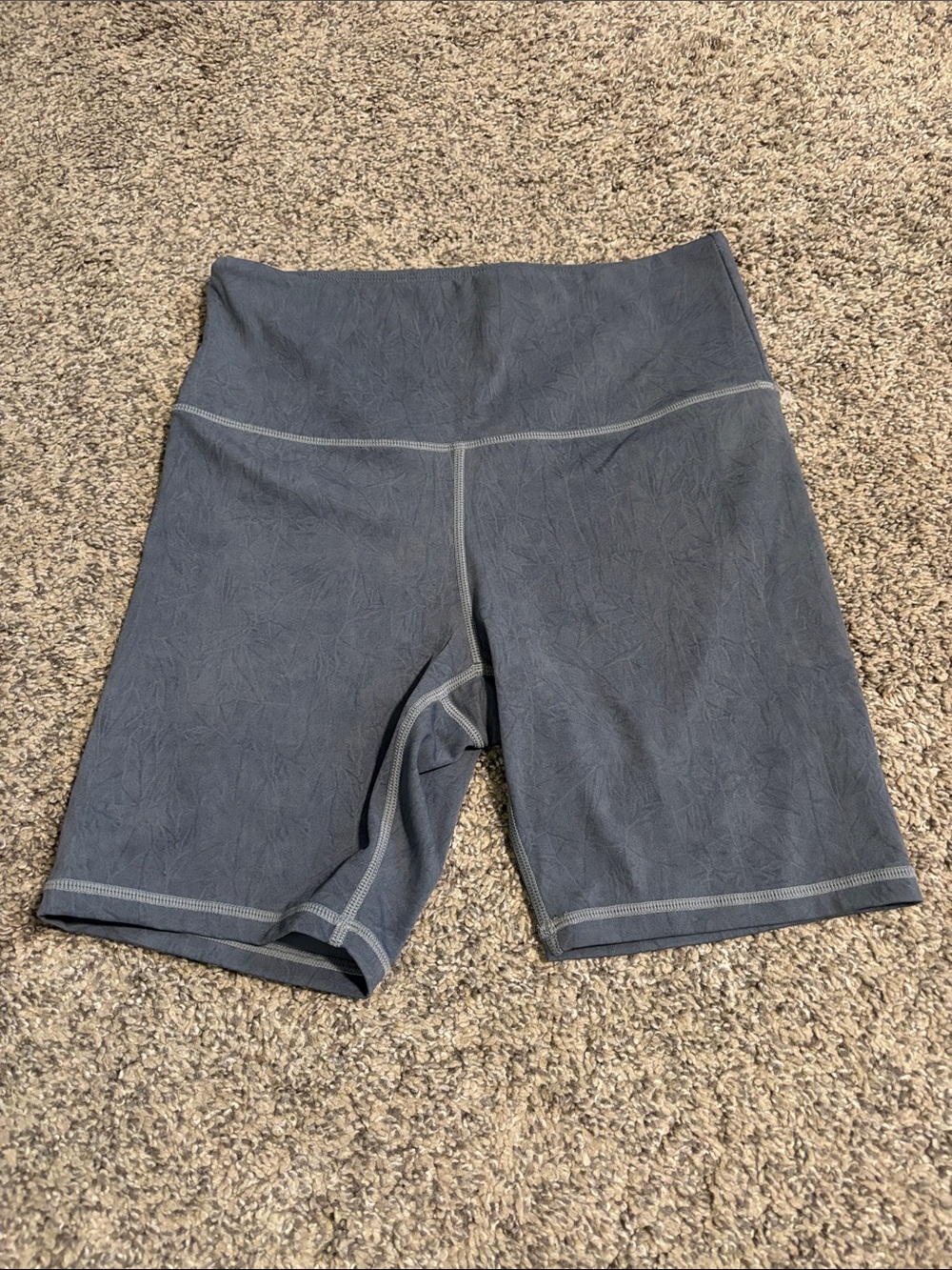 Zyia Shorts Size Medium